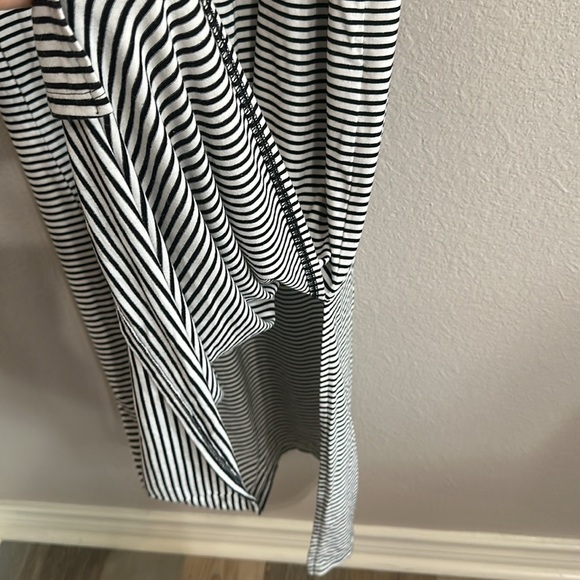 ZENERGY BY CHICO’S Sleeveless Black/White stripe Cowl Neck Maxi Dress Size 1 - Picture 4 of 7